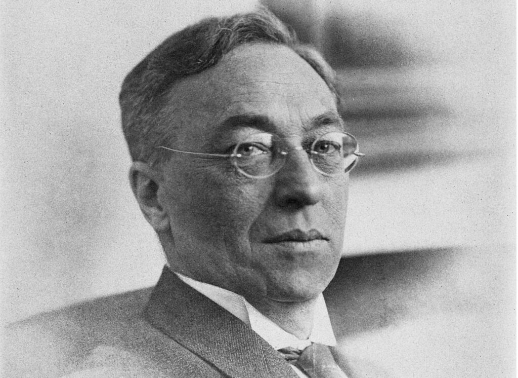 Portrait photographique noir et blanc de Vassily Kandinsky.